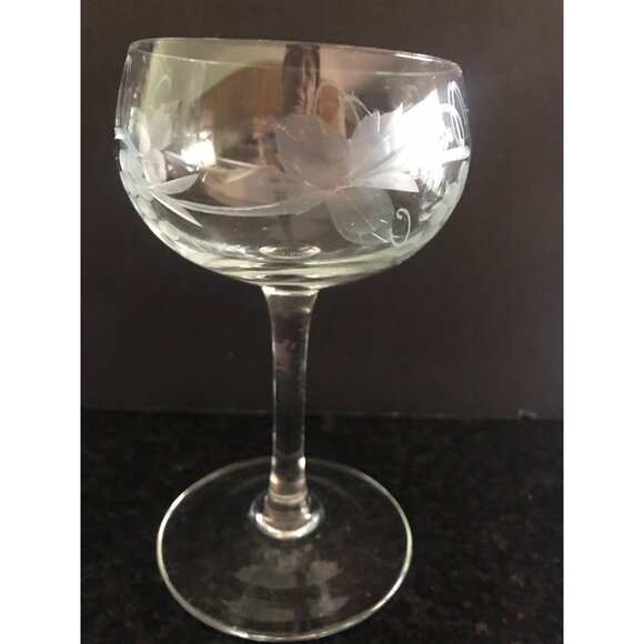 1960's Total Of 17 Available Etched Clear Crystal Mini Champagne Stems Romania - Picture 2 of 7